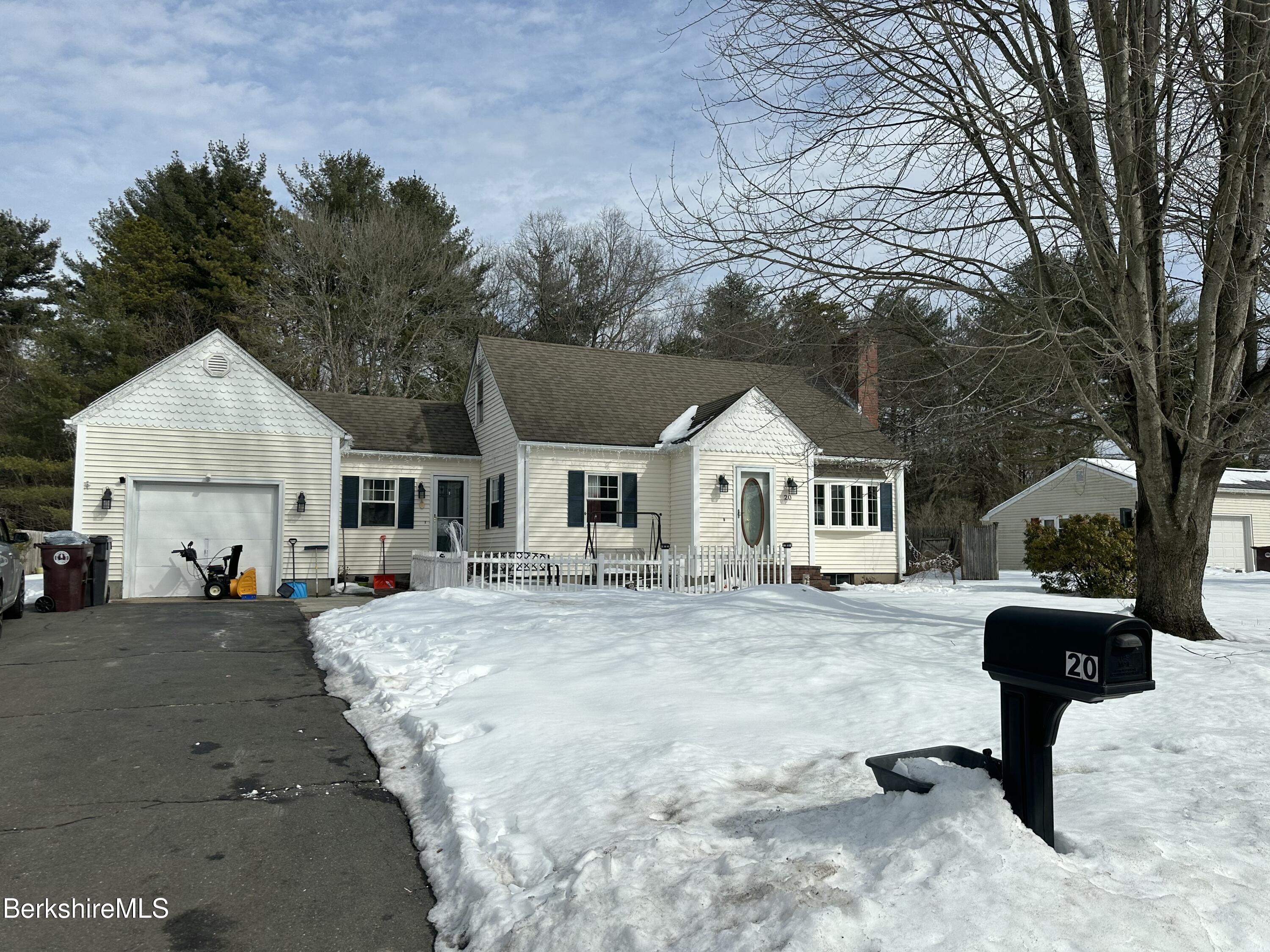 20 Sherwood Ave, Westfield, Massachusetts image 1