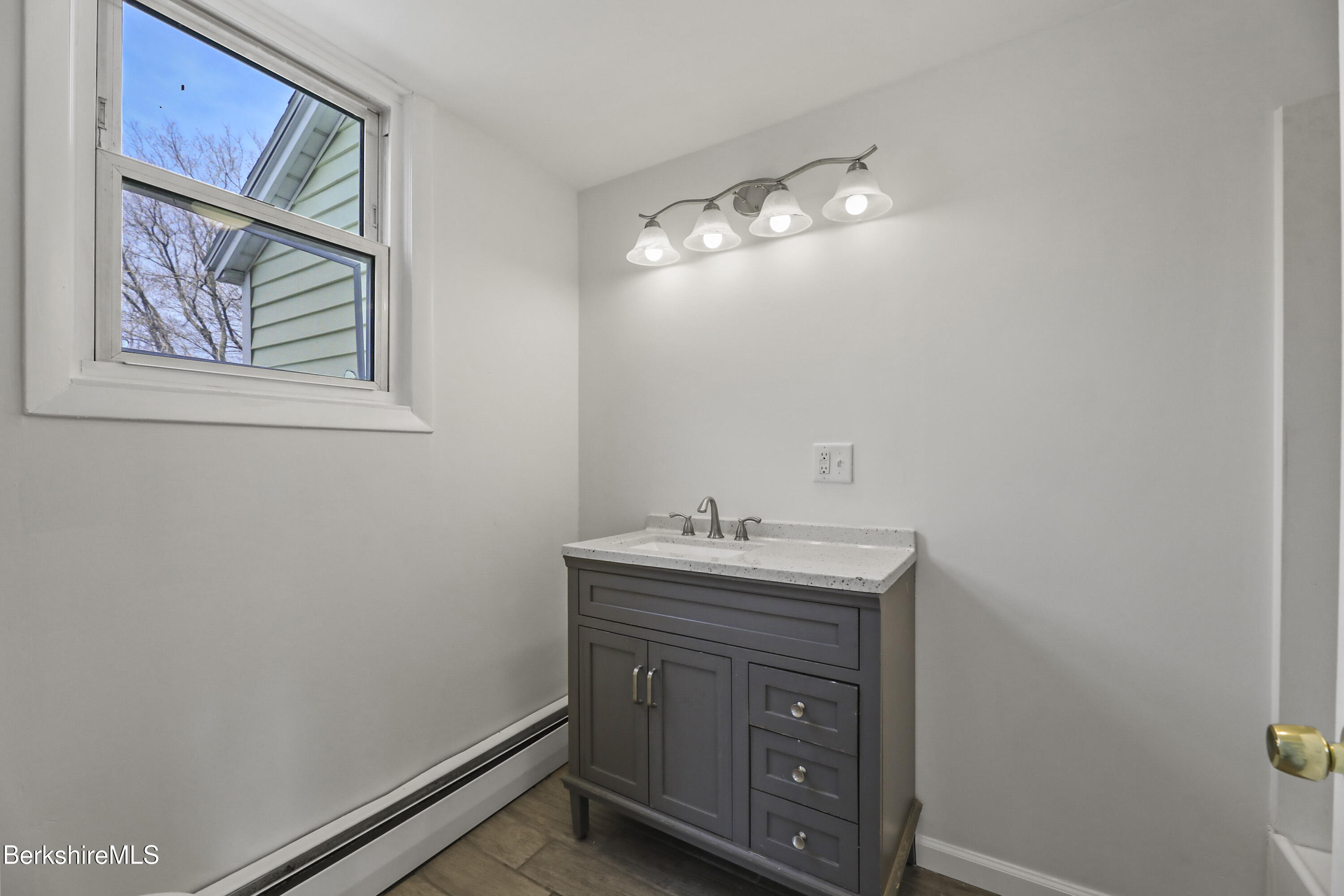 17 Phelps Ave, North Adams, Massachusetts image 28