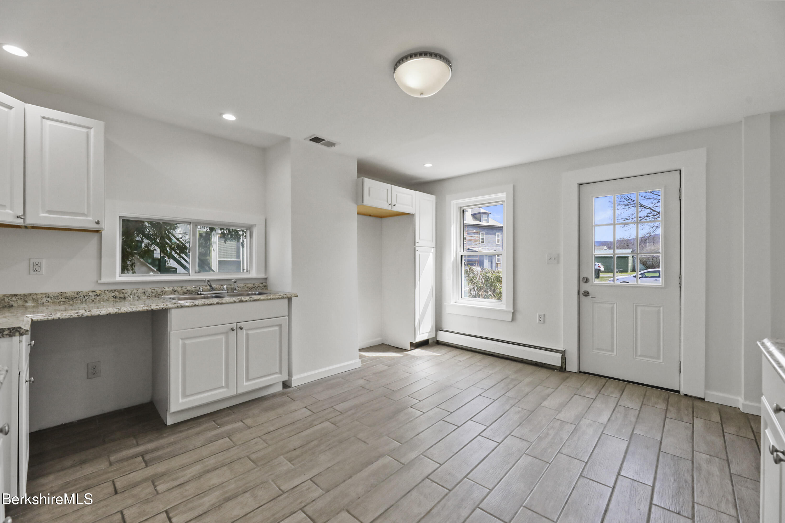17 Phelps Ave, North Adams, Massachusetts image 16