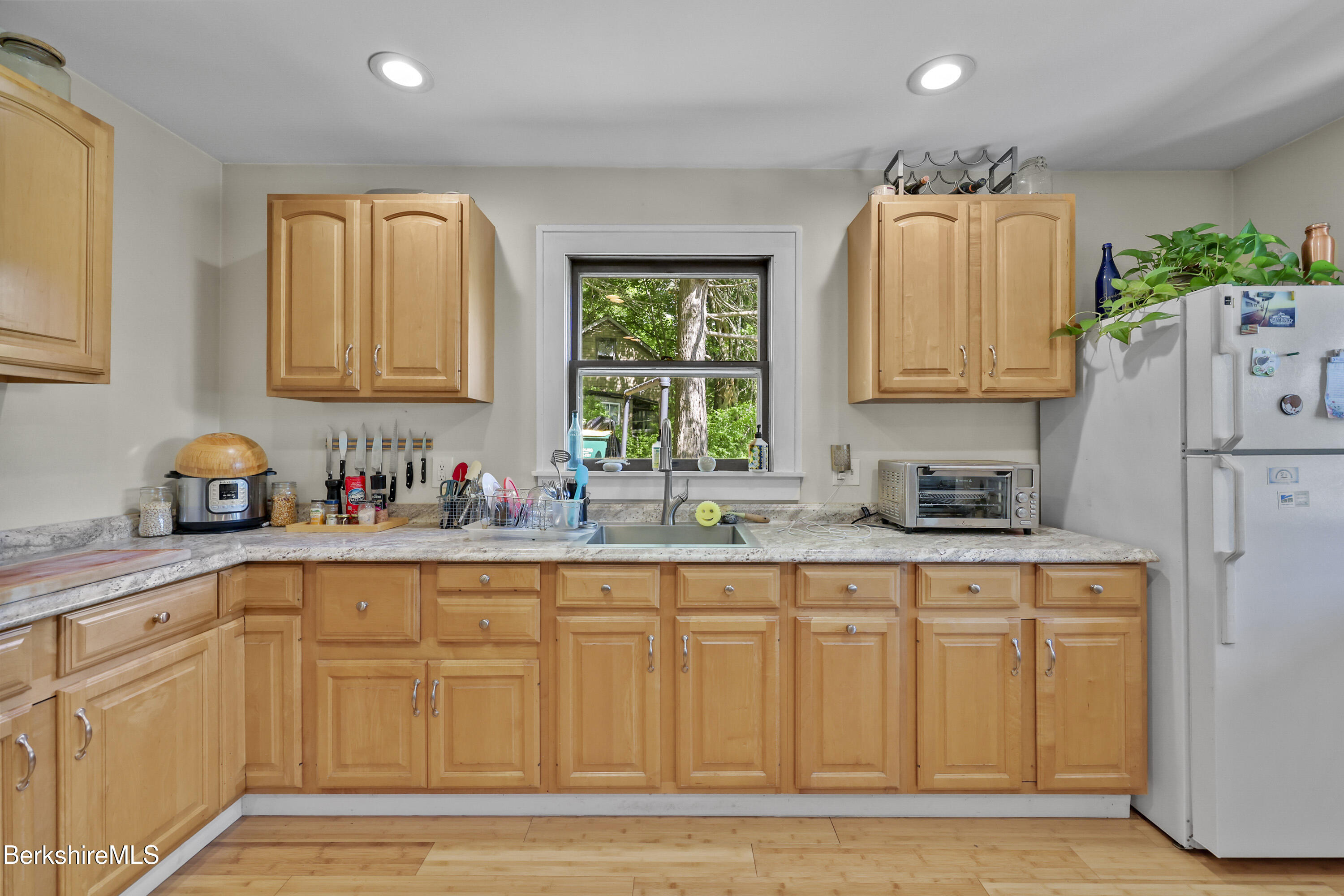 1729 Massachusetts Ave, North Adams, Massachusetts image 8