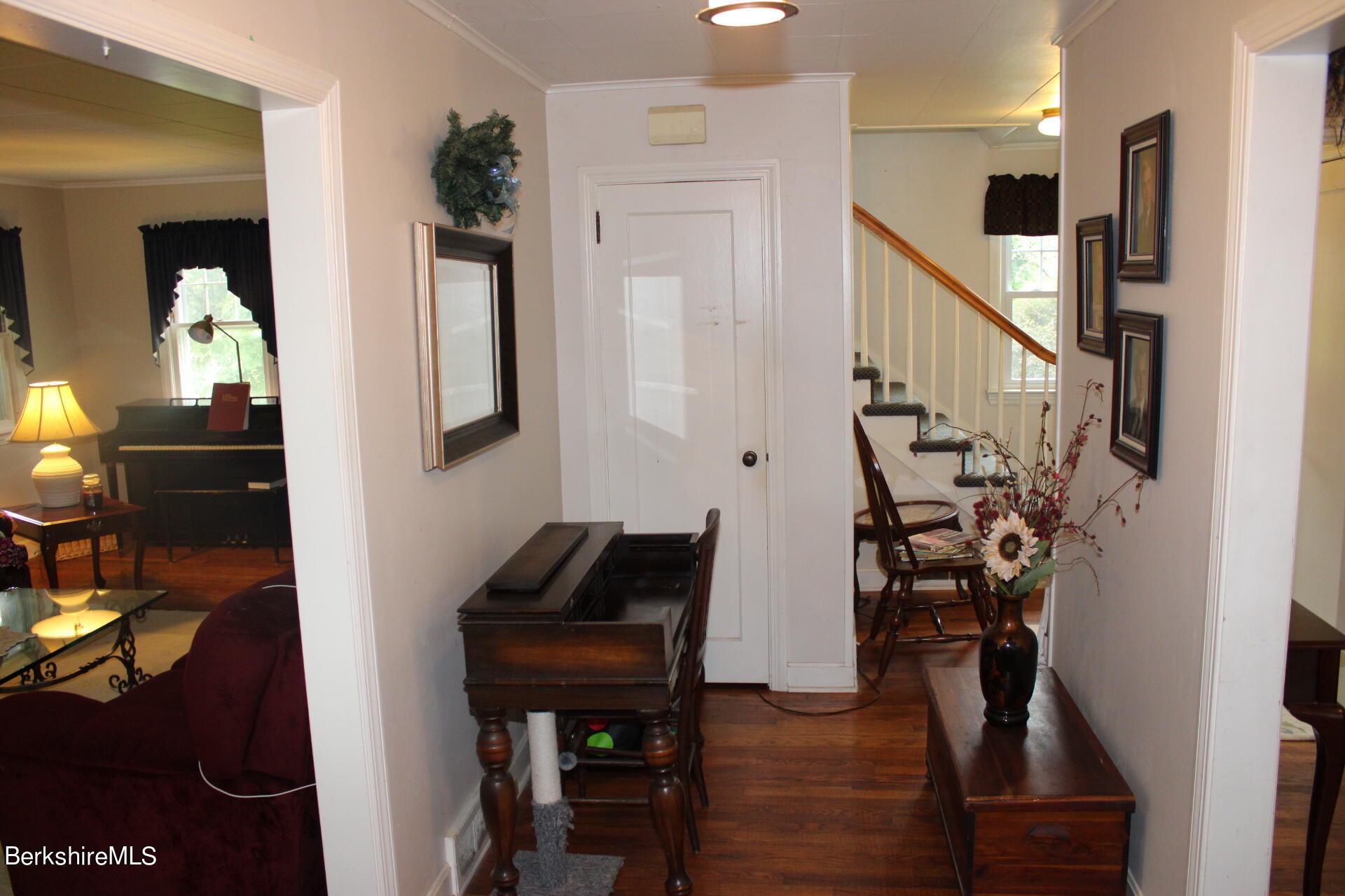576 North St, Windsor, Massachusetts image 4