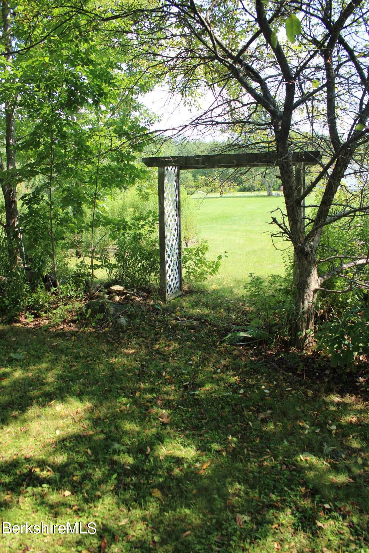 576 North St, Windsor, Massachusetts image 20