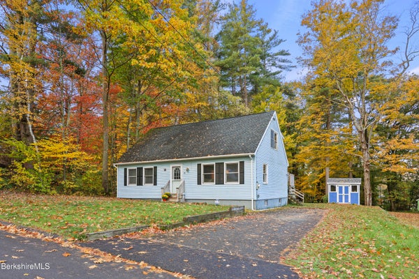 90 ORLANDO AVE, PITTSFIELD, MA 01201 - Image febeee503ea4cbdaee5e2dbd167f3658/888354580
