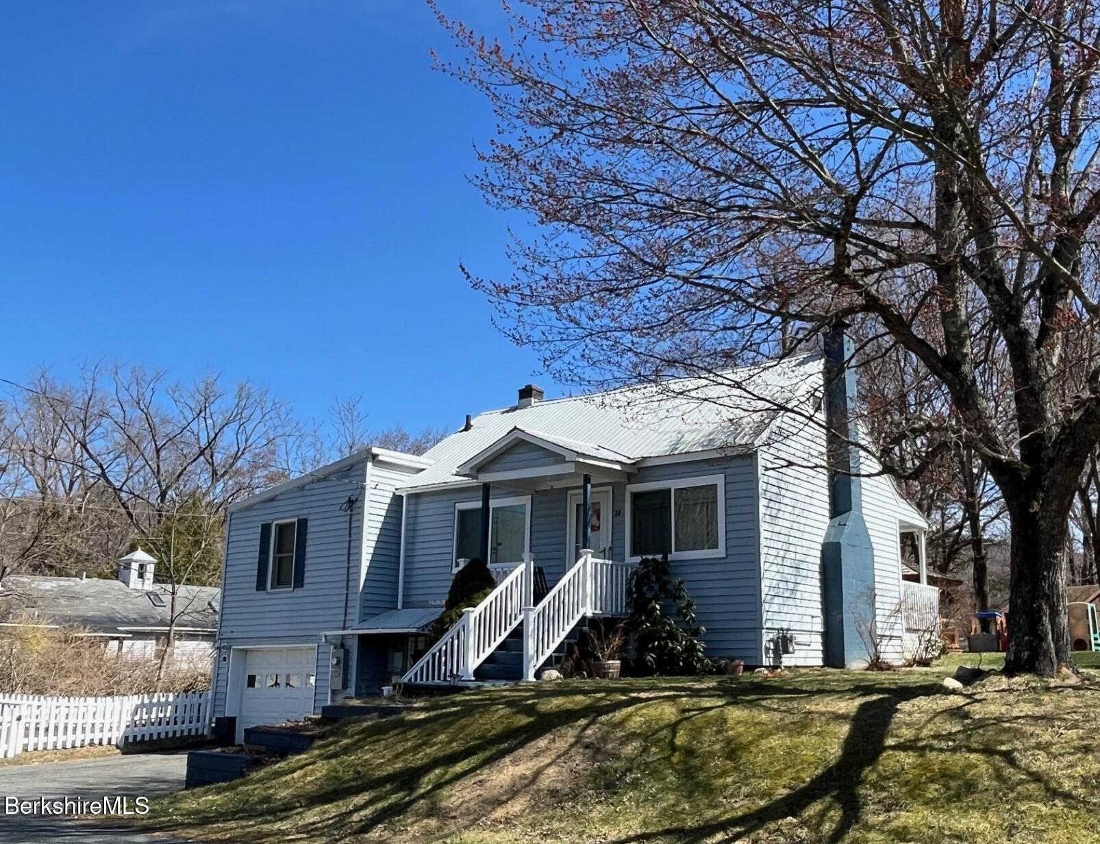 20 White Oaks Rd, Williamstown, Massachusetts image 2