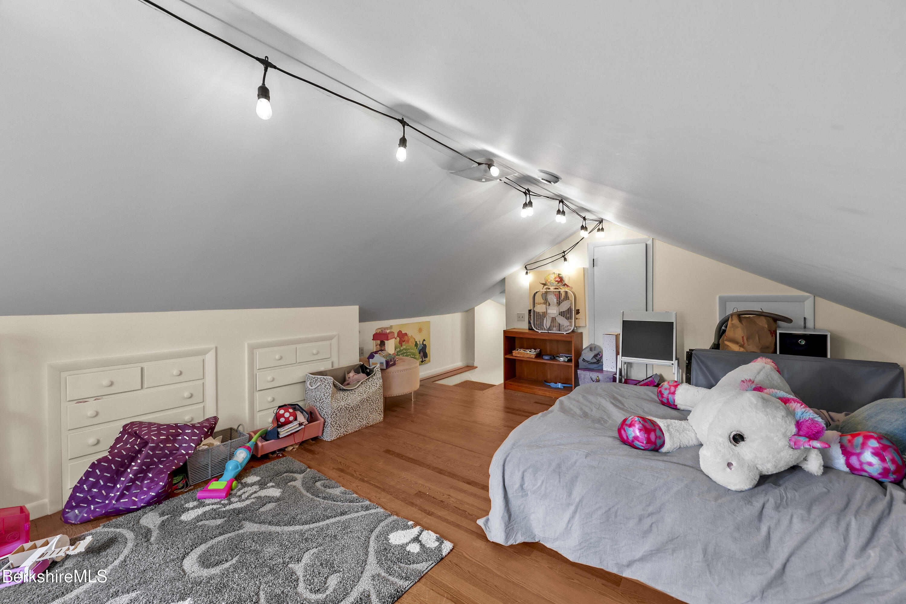 4 Woodlawn Dr, Williamstown, Massachusetts image 37