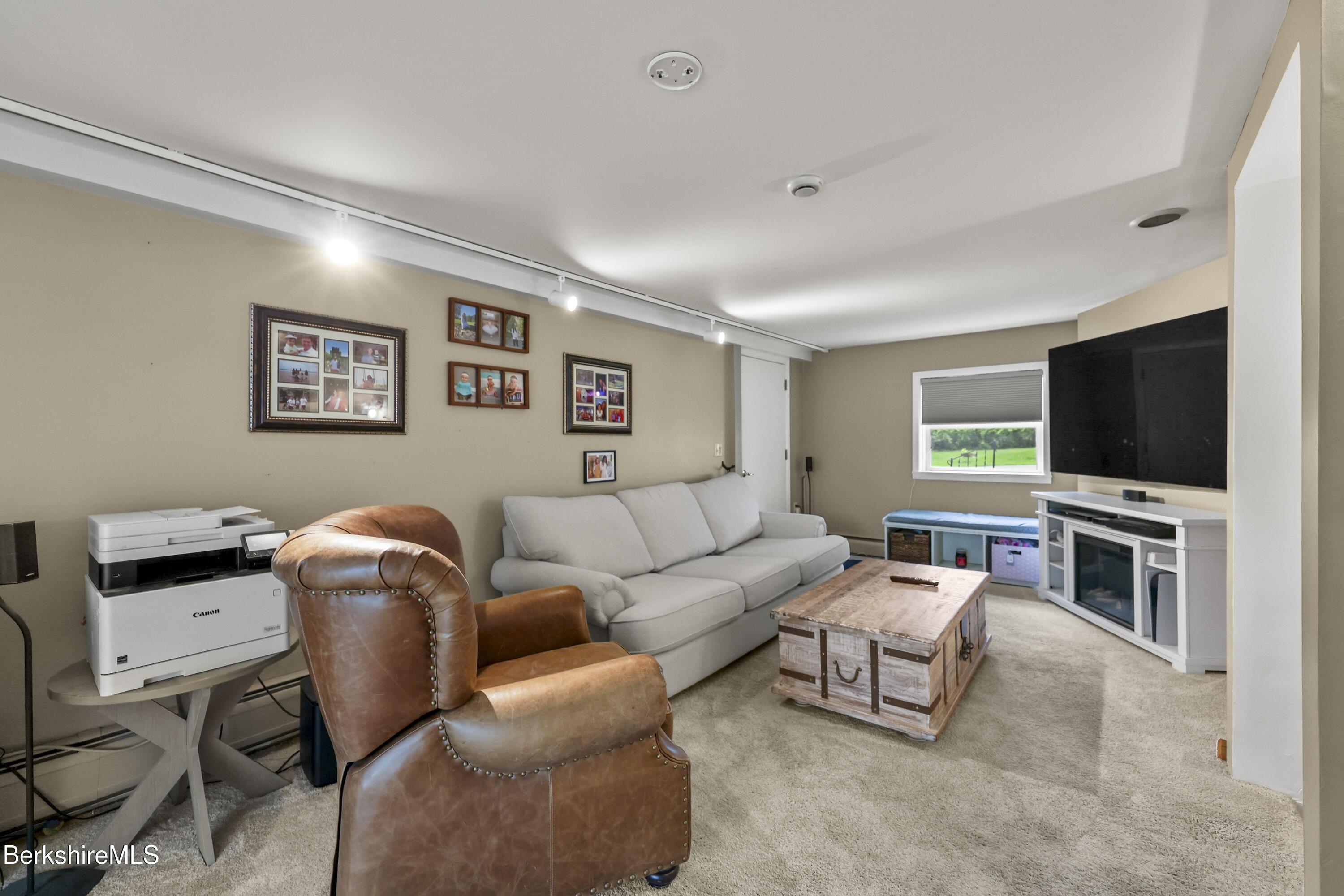 4 Woodlawn Dr, Williamstown, Massachusetts image 39