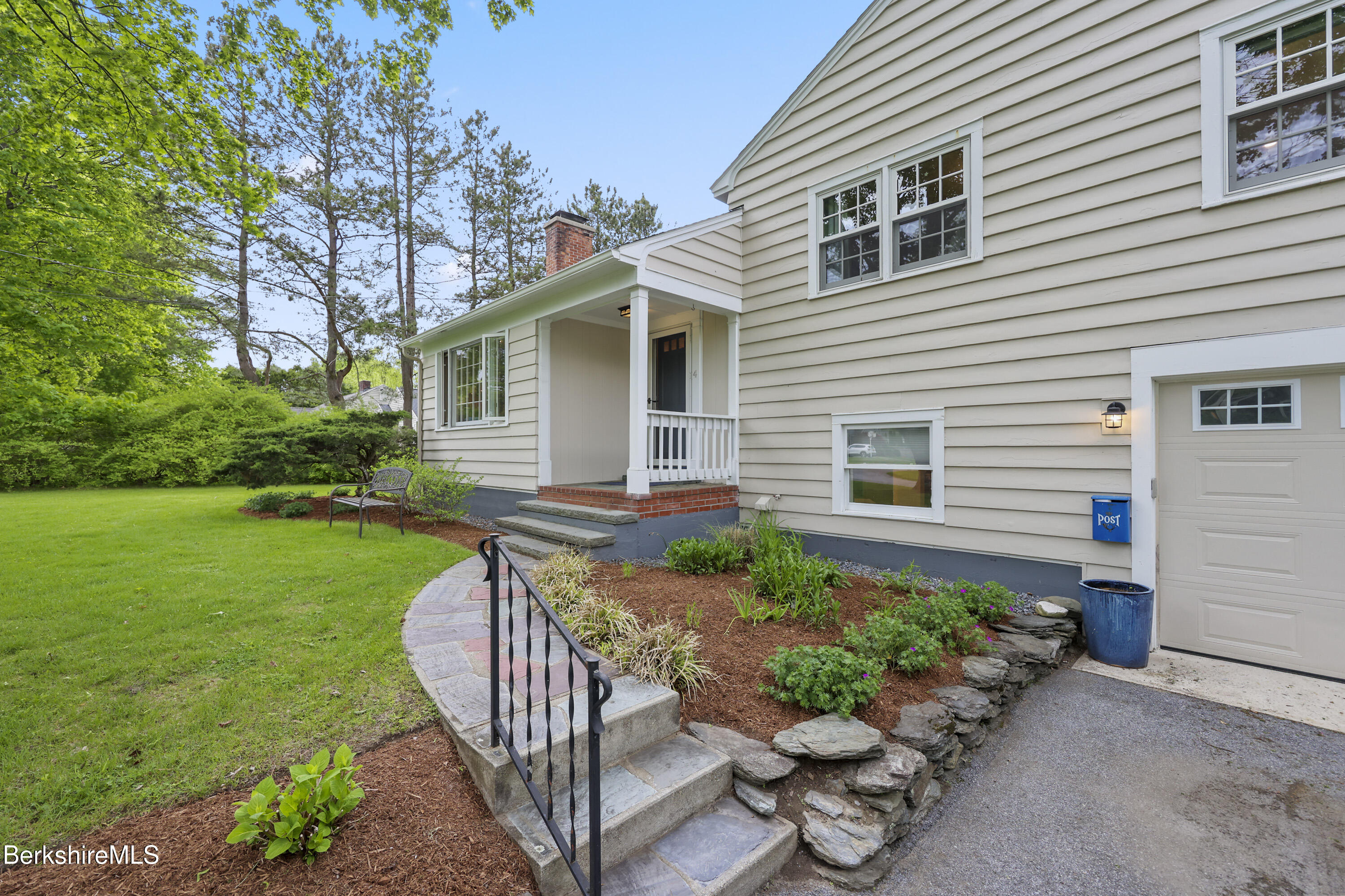 4 Woodlawn Dr, Williamstown, Massachusetts image 3