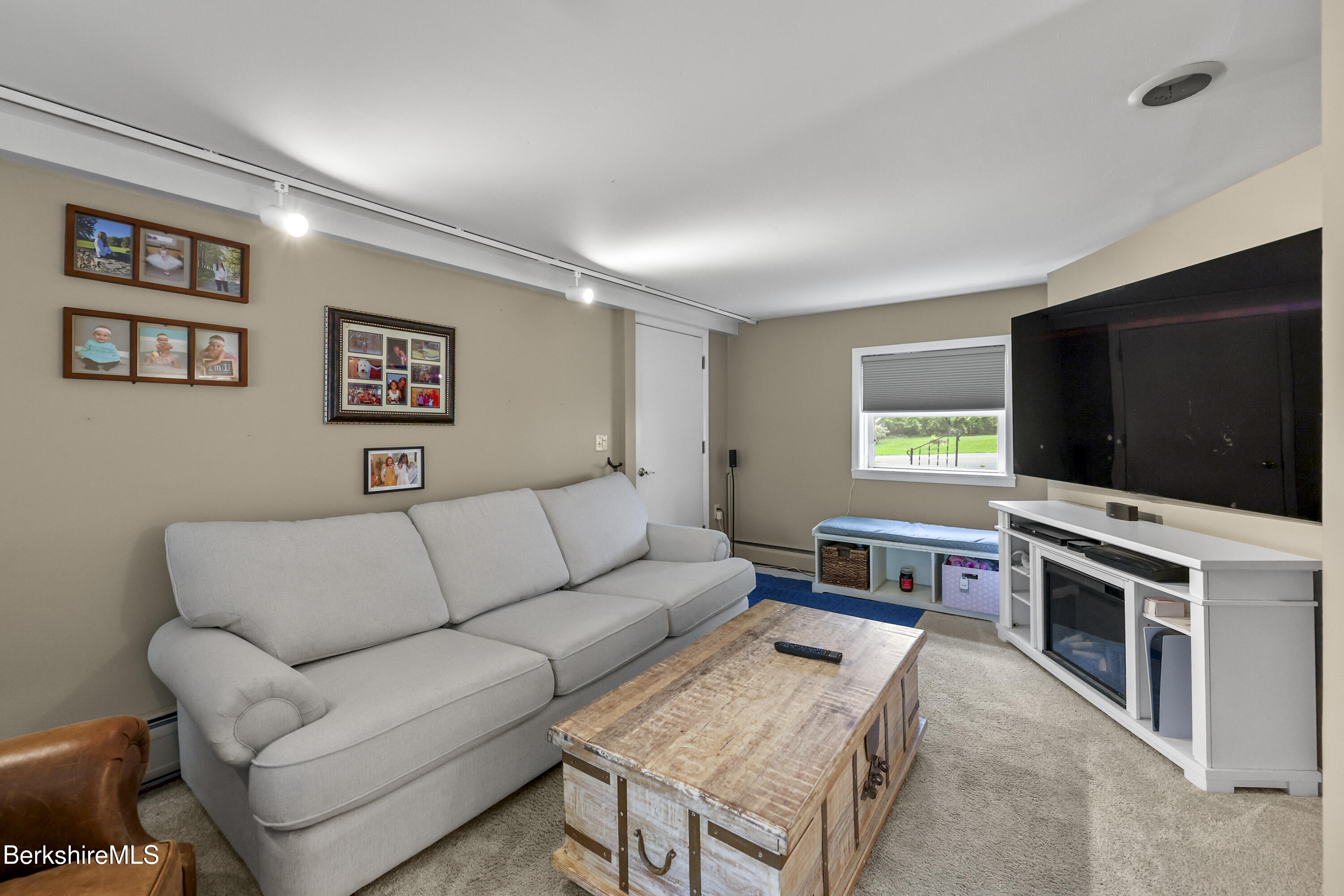 4 Woodlawn Dr, Williamstown, Massachusetts image 43