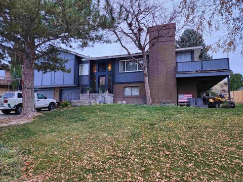 Photo of 2805 Mt Borah Place, Pocatello, ID 83201 (MLS # 581110)