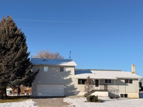 Homes For Sale - 487 Hwy 34<br/> Grace, ID 83241