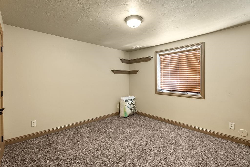 2641 Hillview Dr, Pocatello, Idaho image 38