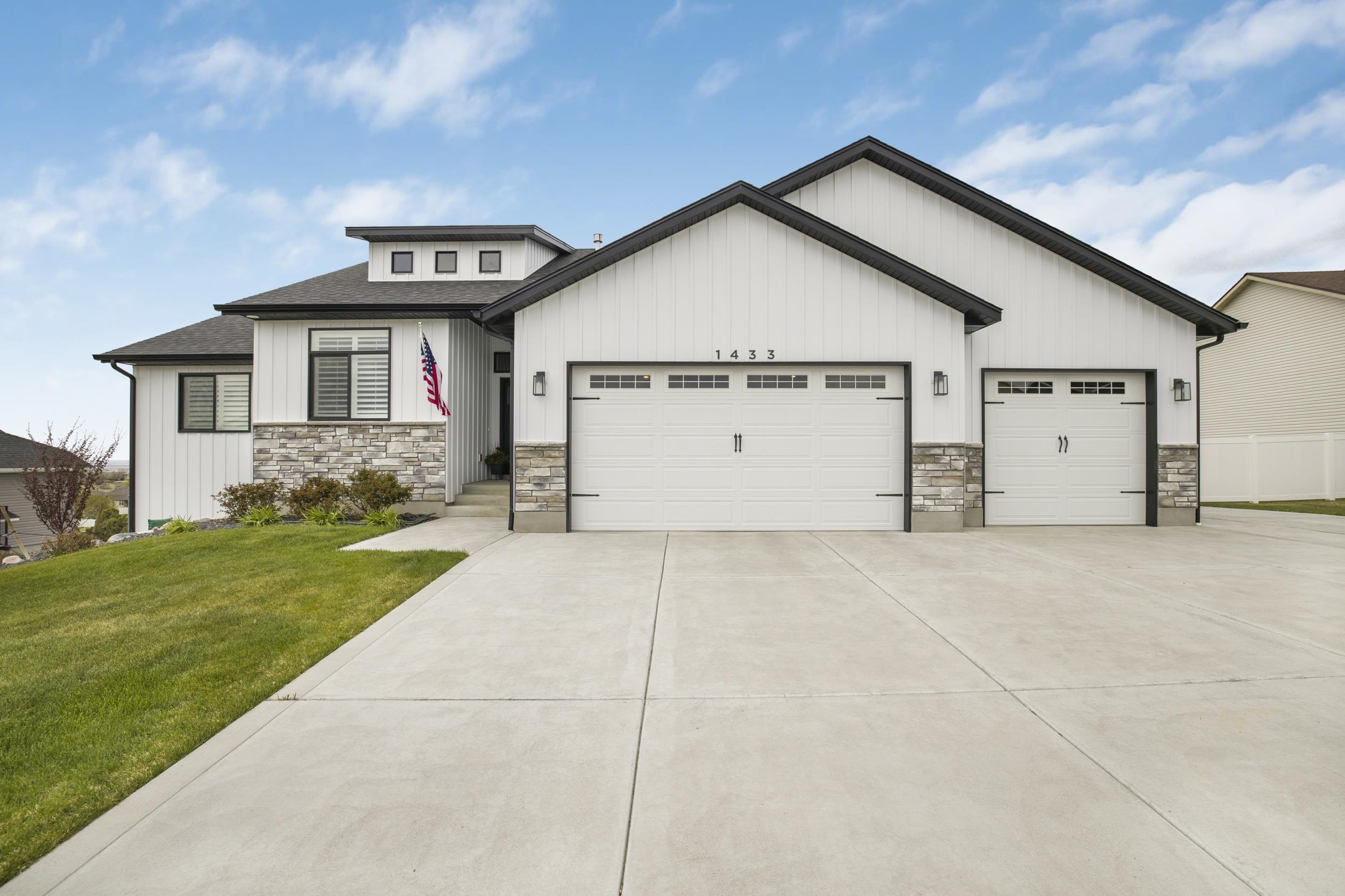 1433 Shadow Pines Way, Pocatello, Idaho image 1