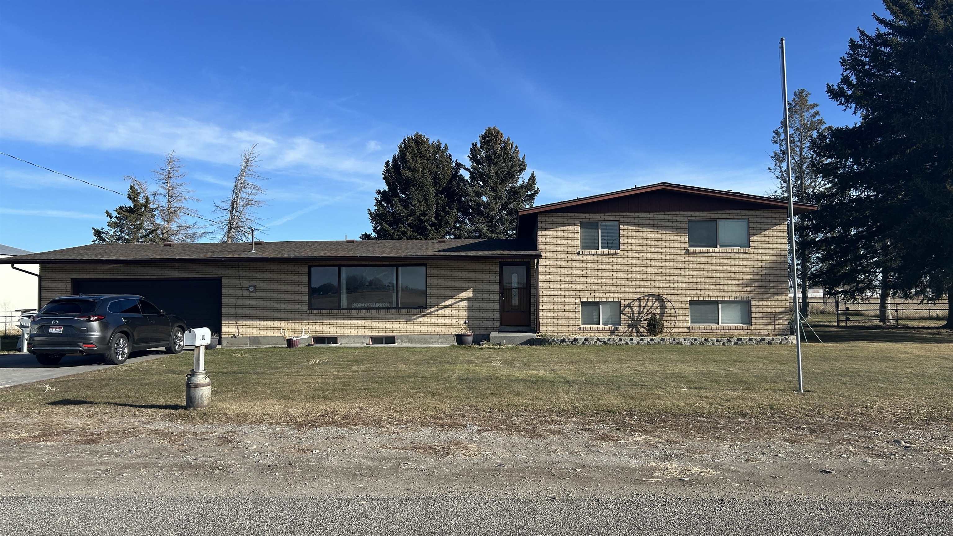 181 N 800 W, Blackfoot, Idaho image 1