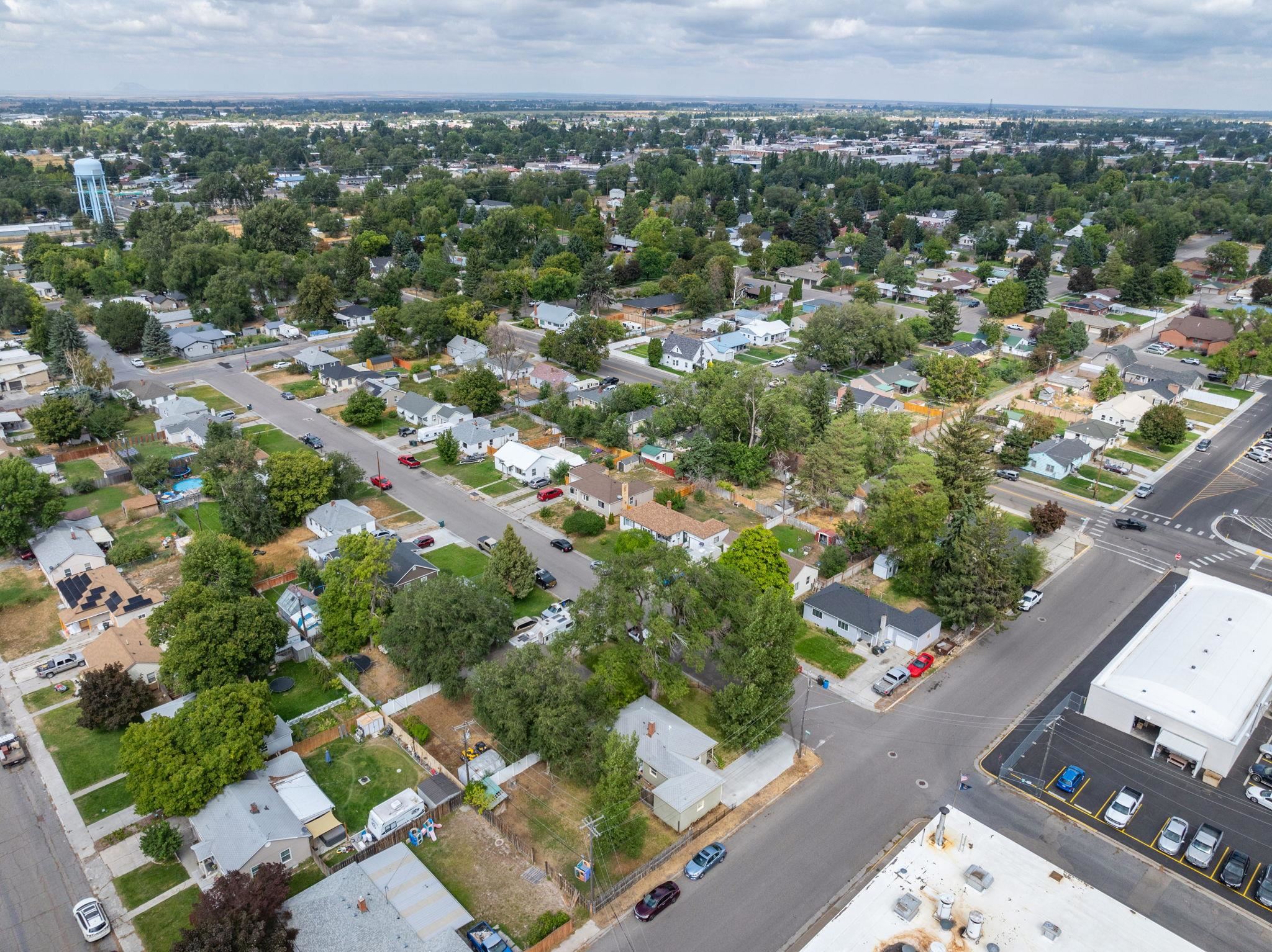 428 Dewey St, Blackfoot, Idaho image 48