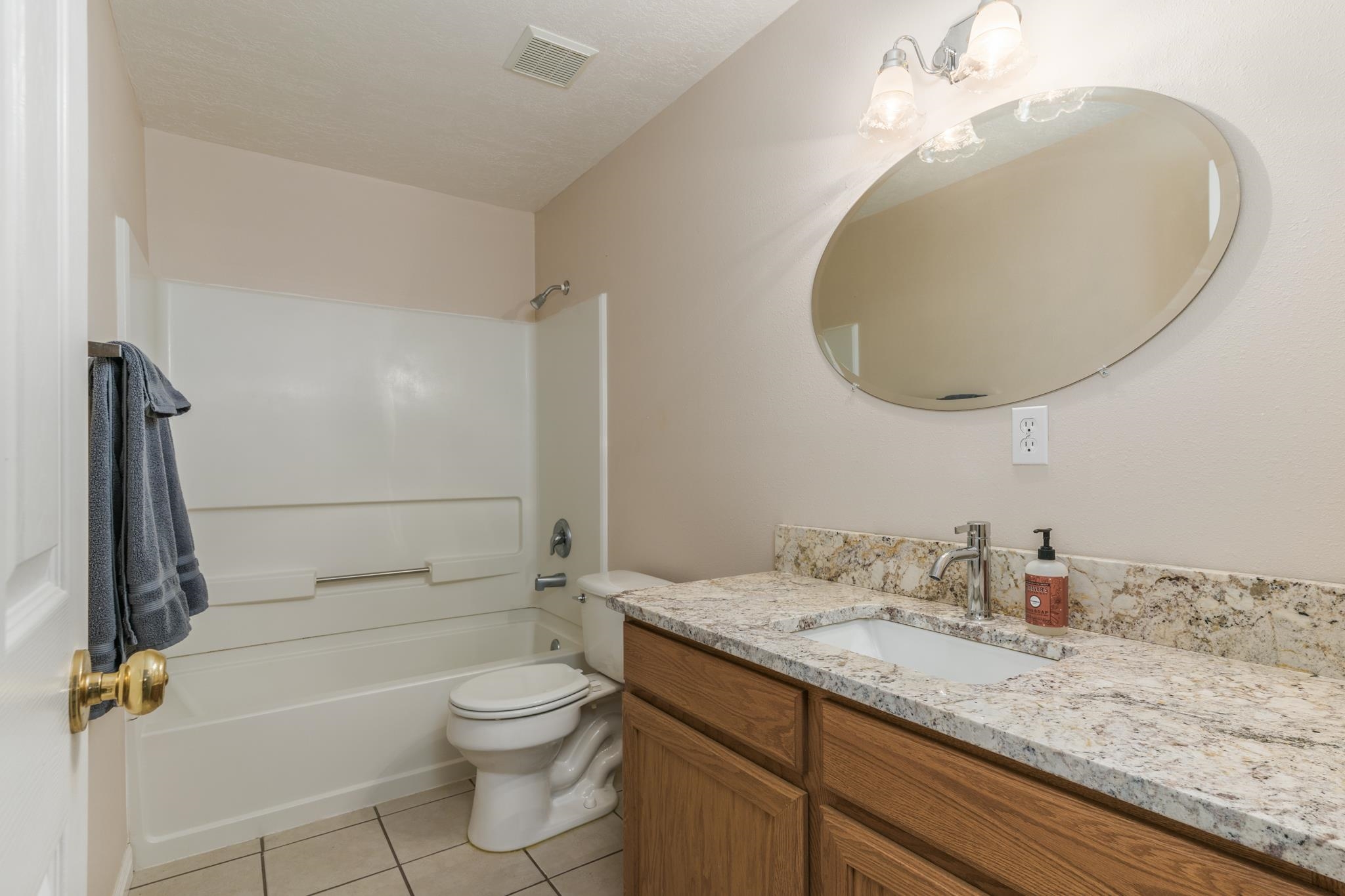 1048 Petersburg Ave, Chubbuck, Idaho image 33