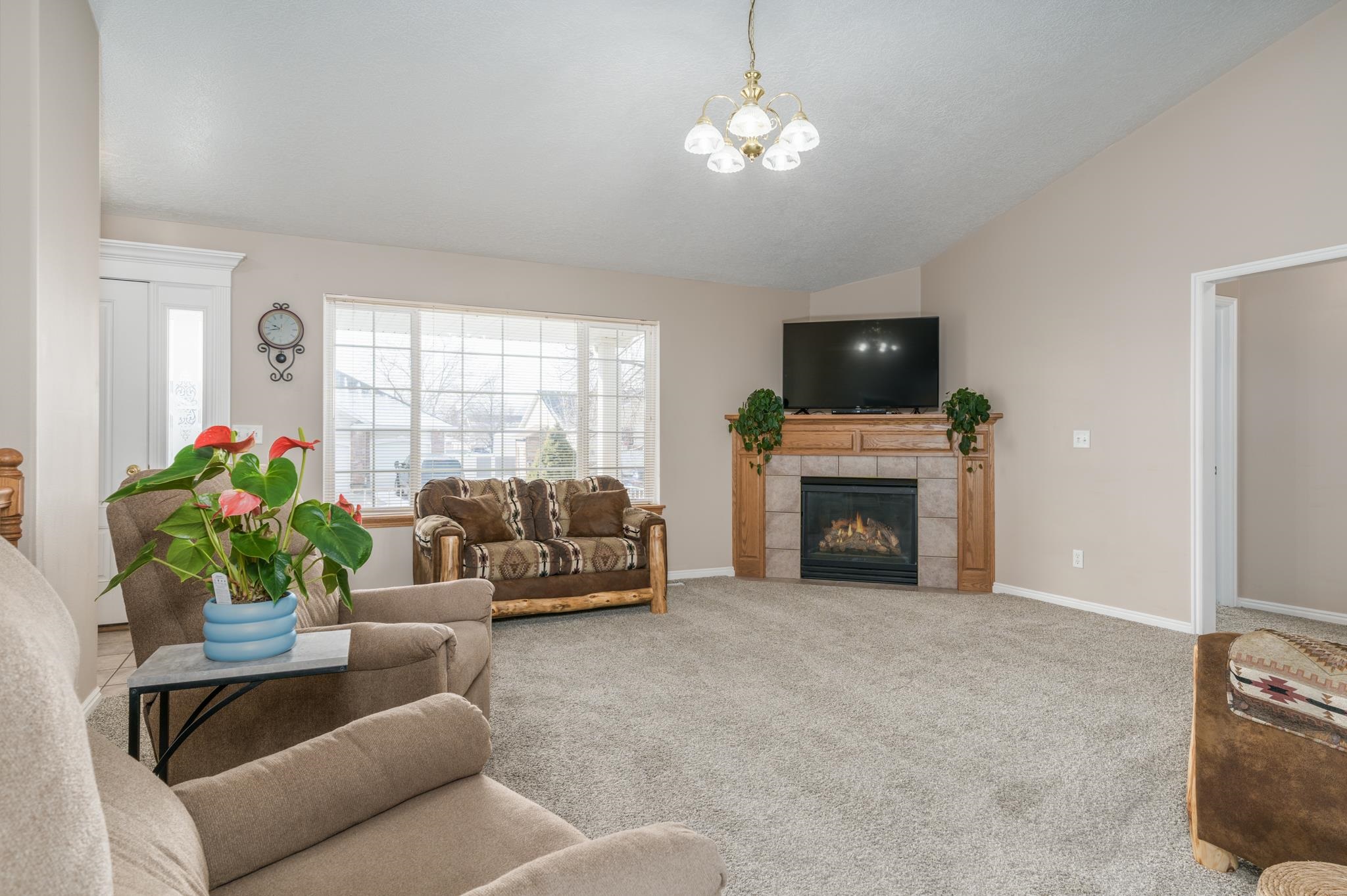1048 Petersburg Ave, Chubbuck, Idaho image 3