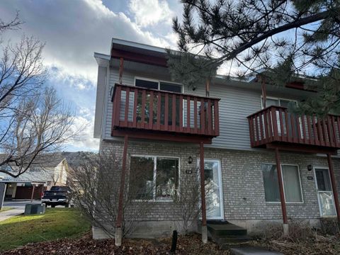 Photo of 1800 S Grant Unit 36 B Ave, Pocatello, ID 83204 (MLS # 581314)