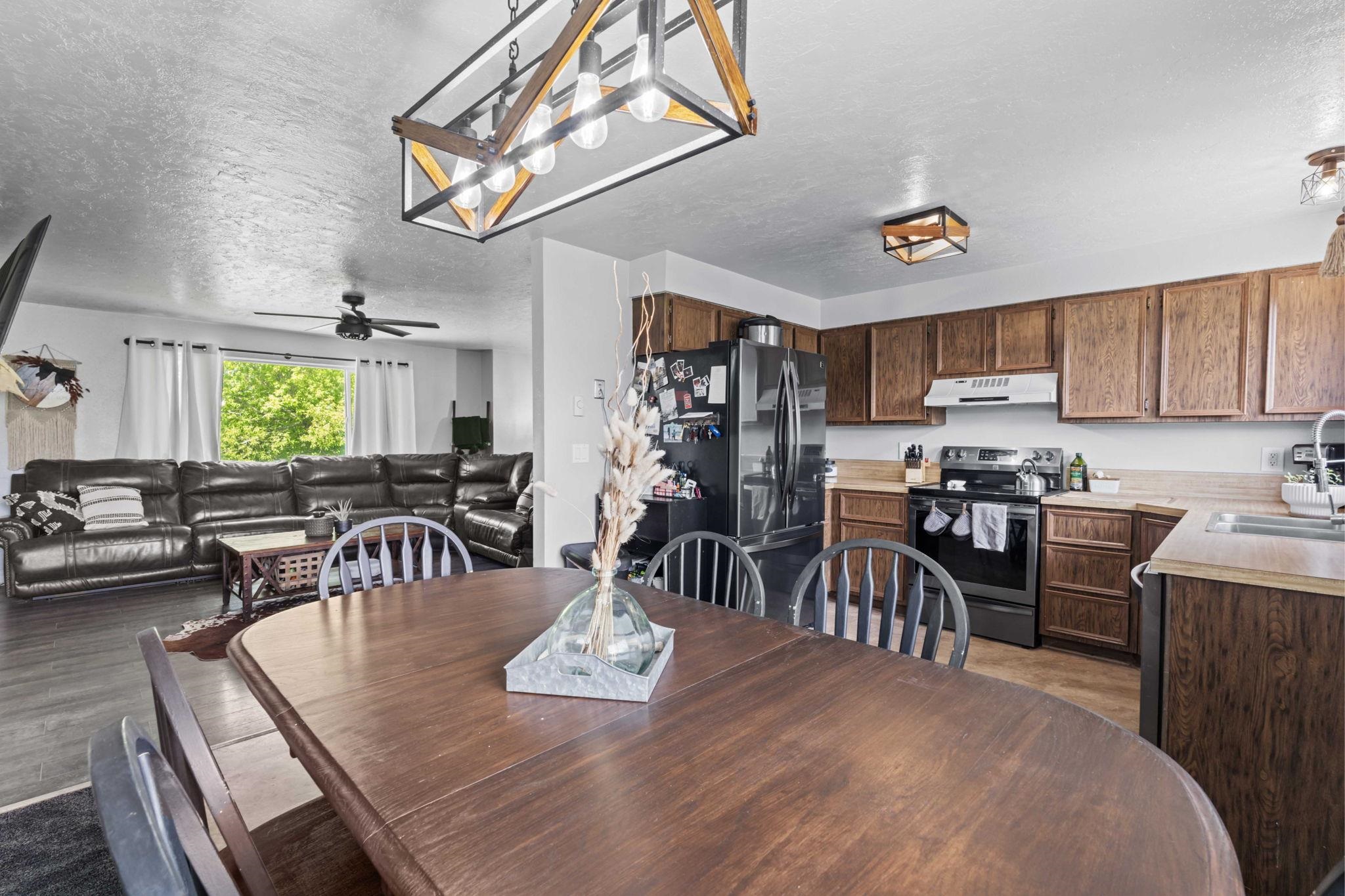3806 Henderson Lane, Pocatello, Idaho image 9