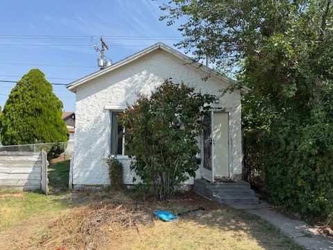 Photo of 1334 N Garfield Ave, Pocatello, ID 83204 (MLS # 580507)