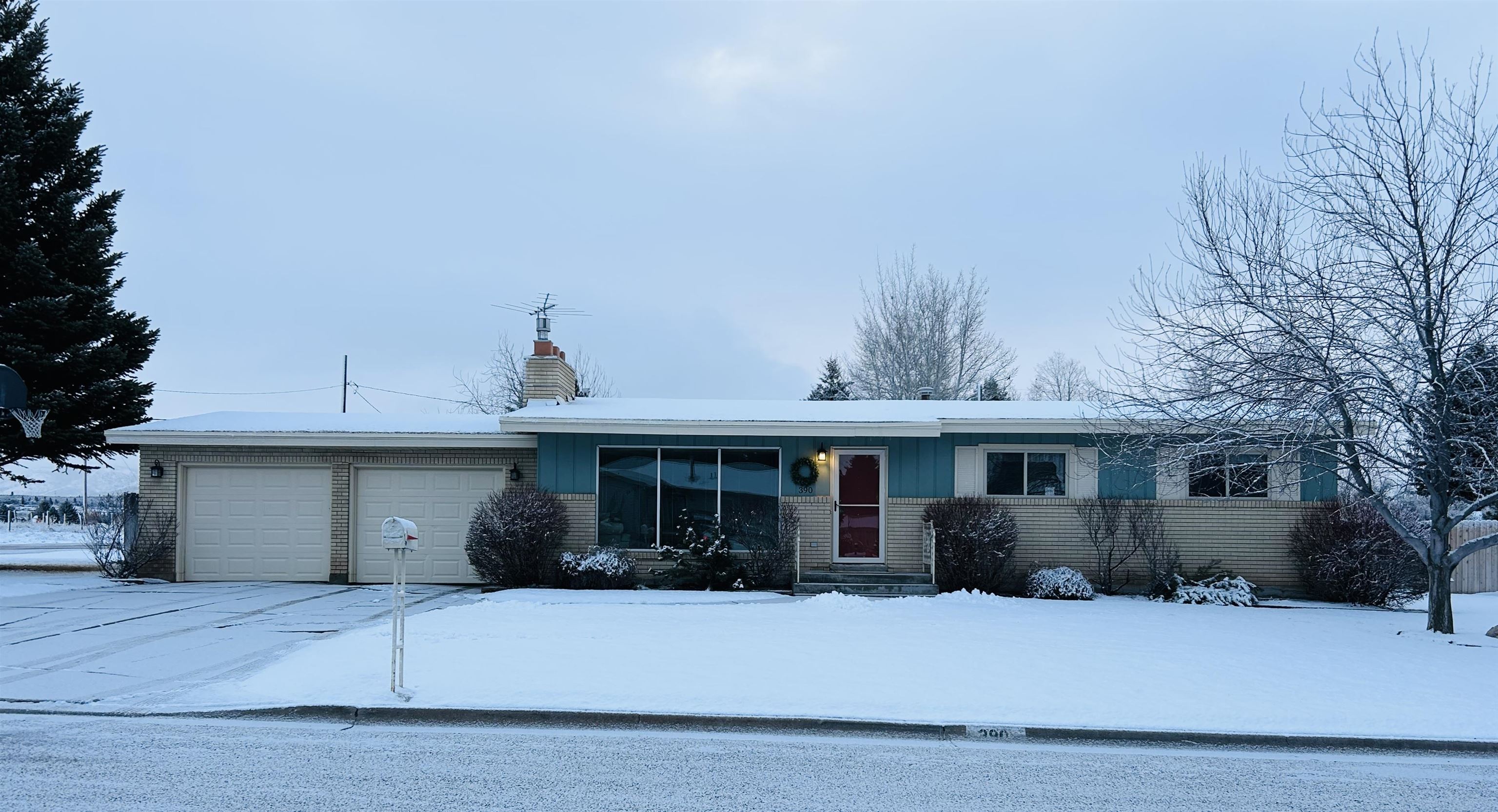 390 Rose Avenue, Soda Springs, Idaho image 2