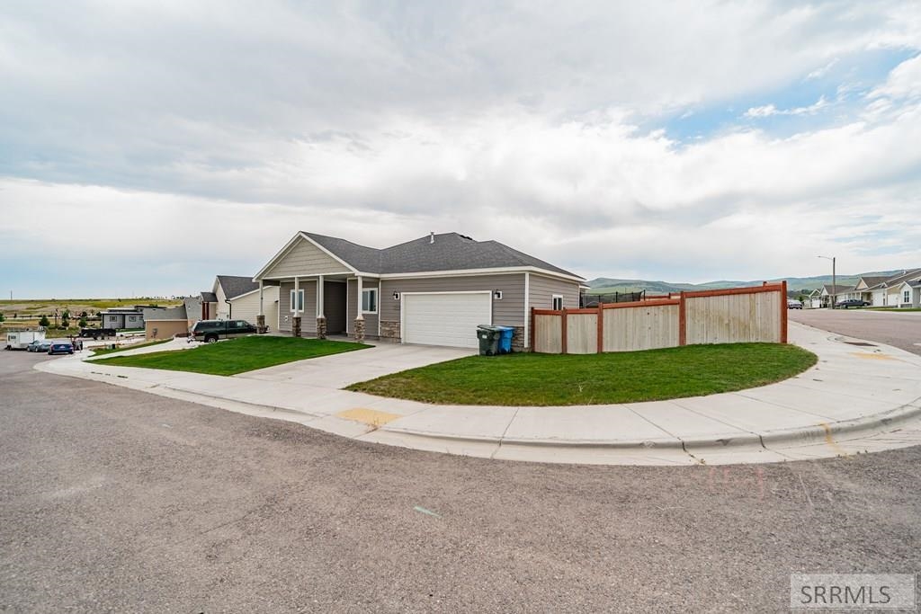 2598 Saunter Lane, Pocatello, Idaho image 2