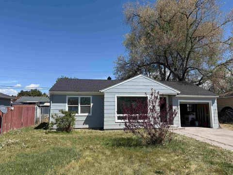 Photo of 916 Howard Ave, Pocatello, ID 83201 (MLS # 582420)
