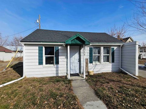 Photo of 155 E Jackson St, Blackfoot, ID 83221 (MLS # 581562)