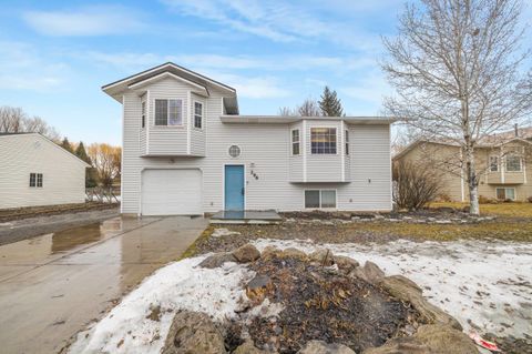 Photo of 296 Susan Dr, Rexburg, ID 83440 (MLS # 579406)