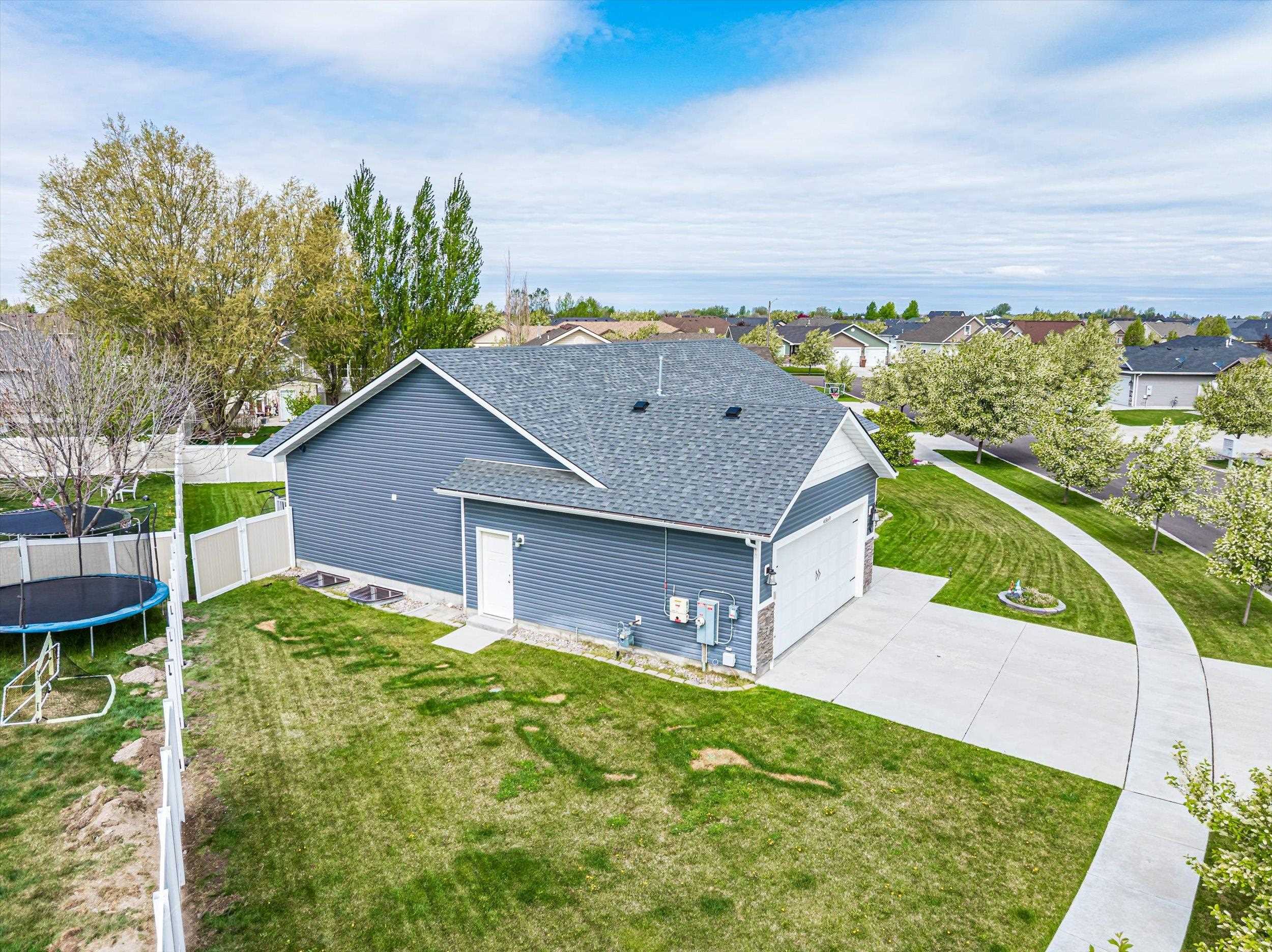 4869 Suzanne Court, Chubbuck, Idaho image 4