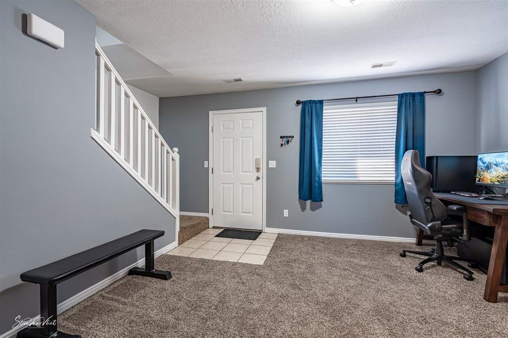 461 Raven Way #d, Chubbuck, Idaho image 3