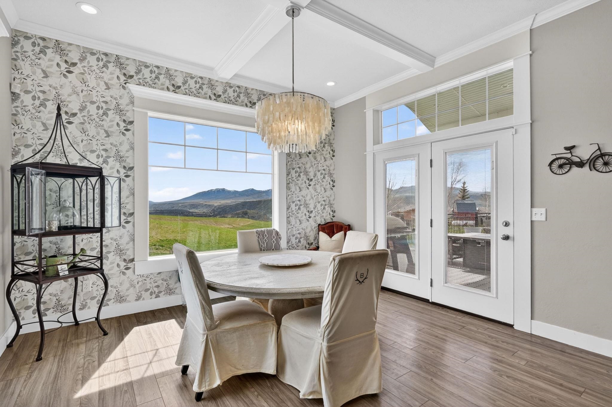 Inkom, Idaho, 83245, United States, 7 Bedrooms Bedrooms, ,4 BathroomsBathrooms,Residential,Active,2036358