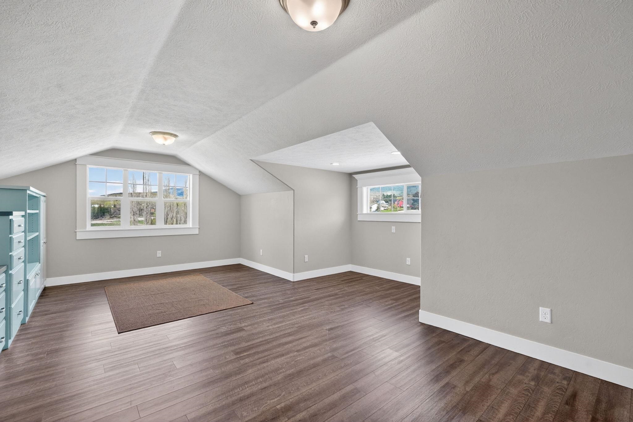 Inkom, Idaho, 83245, United States, 7 Bedrooms Bedrooms, ,4 BathroomsBathrooms,Residential,Active,2036358
