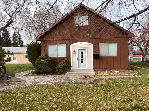 Photo of 828 W Young St, Pocatello, ID 83201 (MLS # 581196)