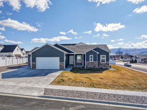 Photo of 611 Rustic Road, Pocatello, ID 83201 (MLS # 581392)