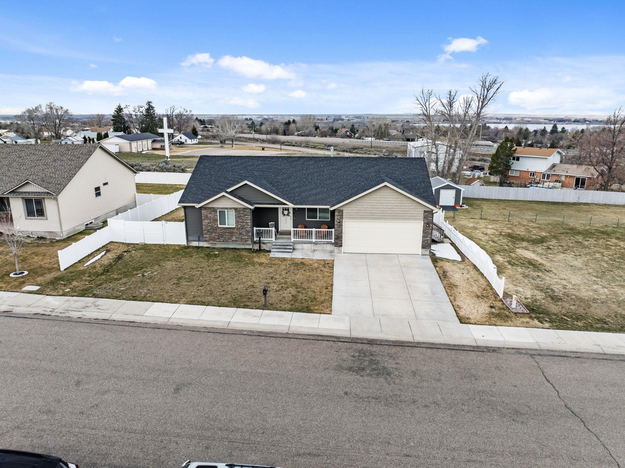 104 Sunset, American Falls, Idaho image 32