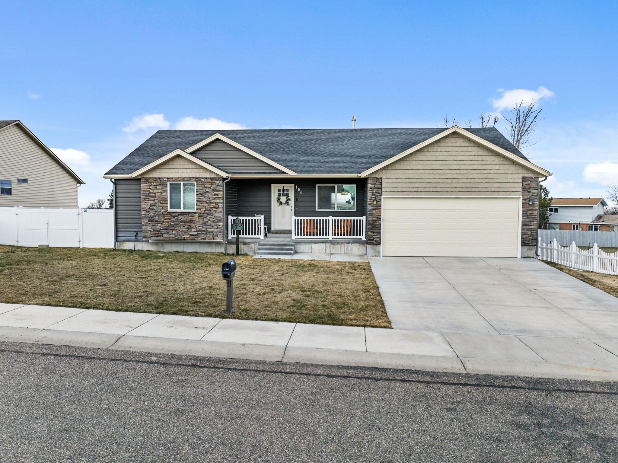 104 Sunset, American Falls, Idaho image 3