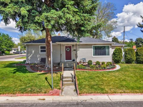 Photo of 6 Stanford Ave, Pocatello, ID 83201 (MLS # 582568)