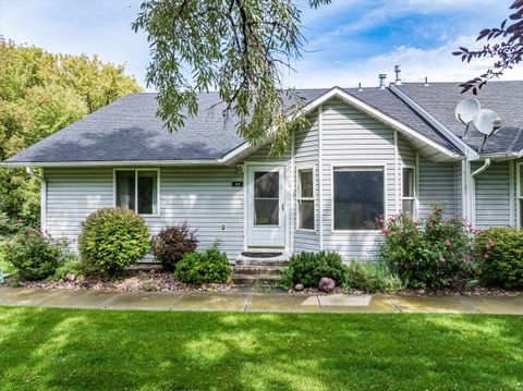 Photo of 1800 S Grant C2 Ave, Pocatello, ID 83204 (MLS # 580625)