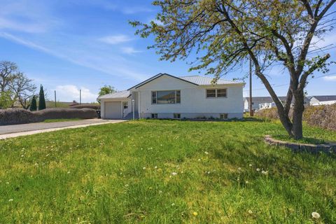 Photo of 1089 W Quinn Rd, Pocatello, ID 83202 (MLS # 582473)