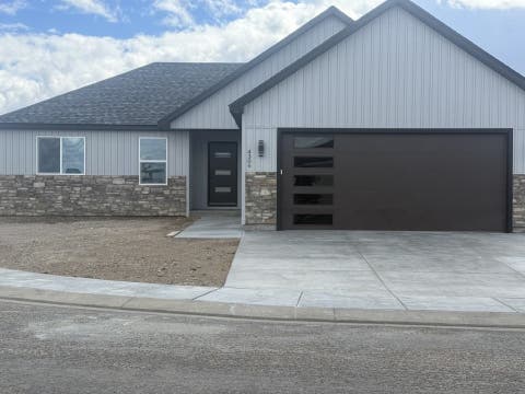 Homes For Sale - 4306 E Arizona Dr<br/> Pocatello, ID 83201
