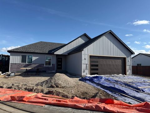 Photo of 4306 E Arizona Dr, Pocatello, ID 83201 (MLS # 581549)