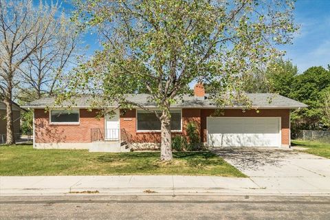 Photo of 3947 Sunnyside AVE, Pocatello, ID 83201 (MLS # 582494)