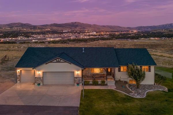 8432 N FACER MOUNTAIN VIEW DR, POCATELLO, ID 83204 - Image 38d5f055ffeae4aa95ae7d0f24f6c749/846060877