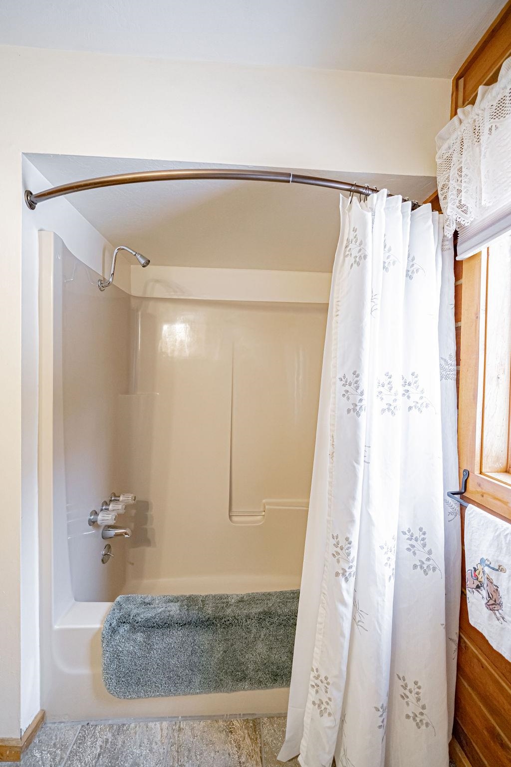 8829 N Whispering Pines, Pocatello, Idaho image 34