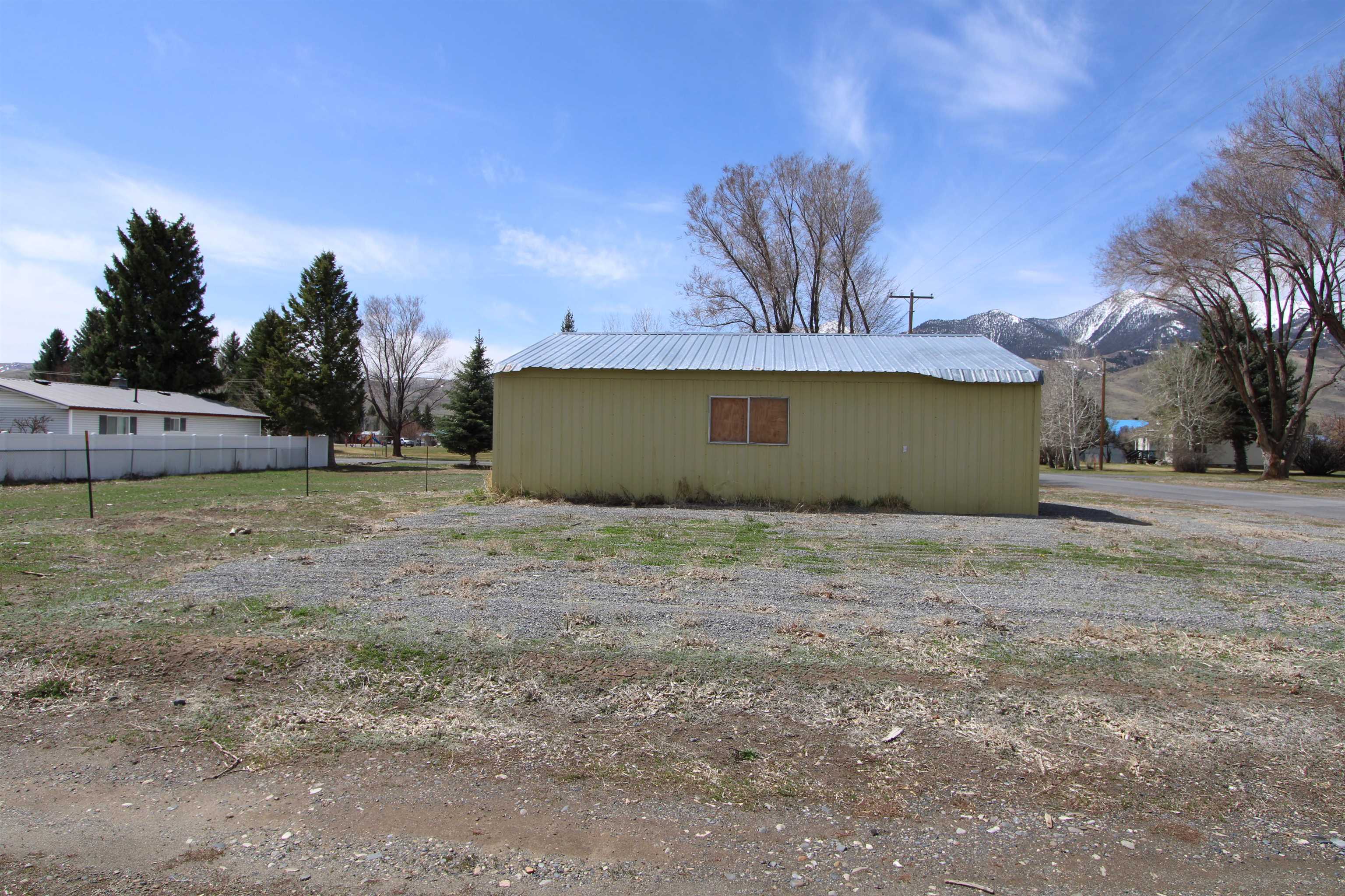 518 W Spruce Street, Mackay, Idaho image 10