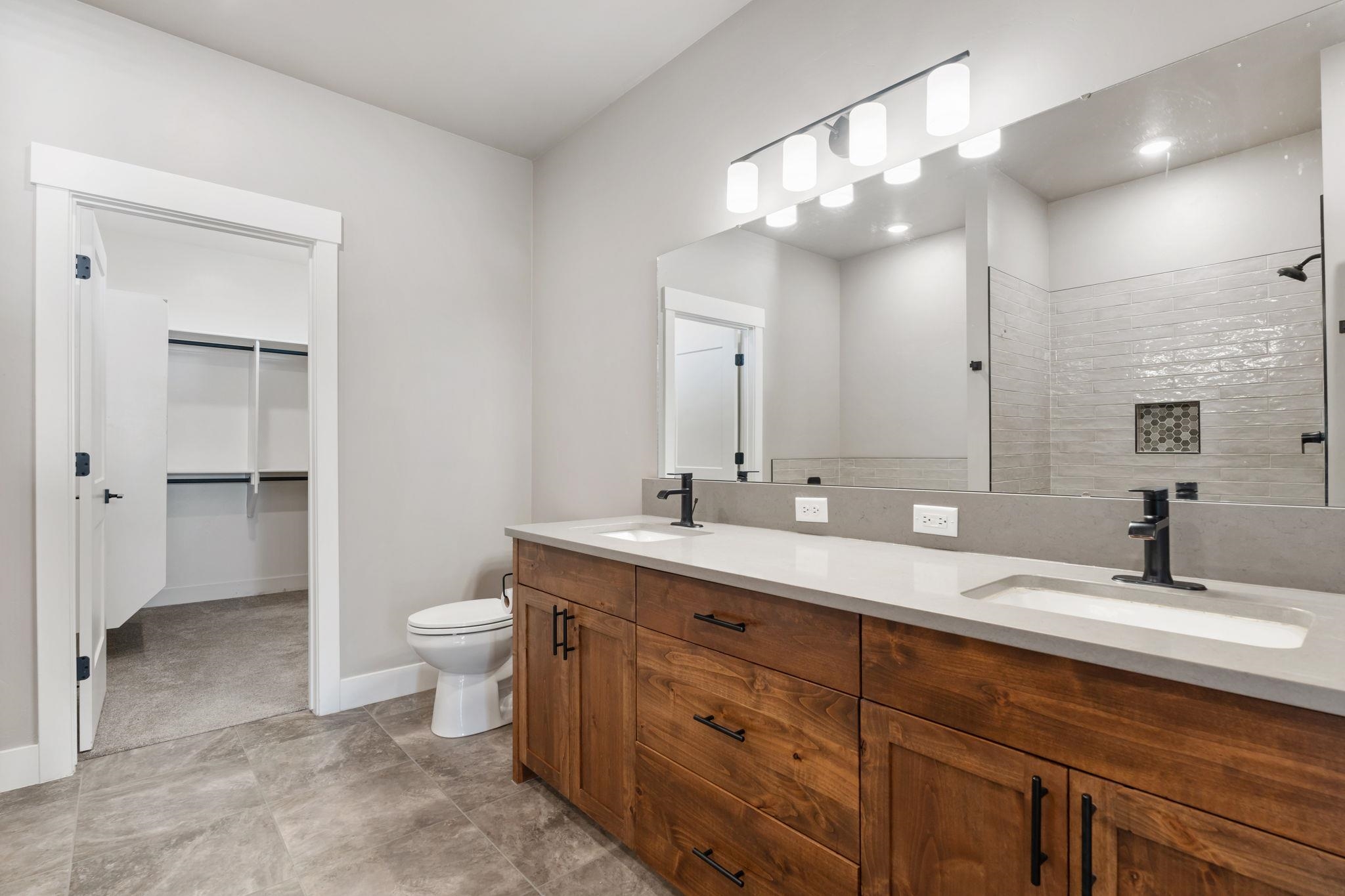 5762 Northside Crossing Unit B #UNIT B, Chubbuck, Idaho image 22