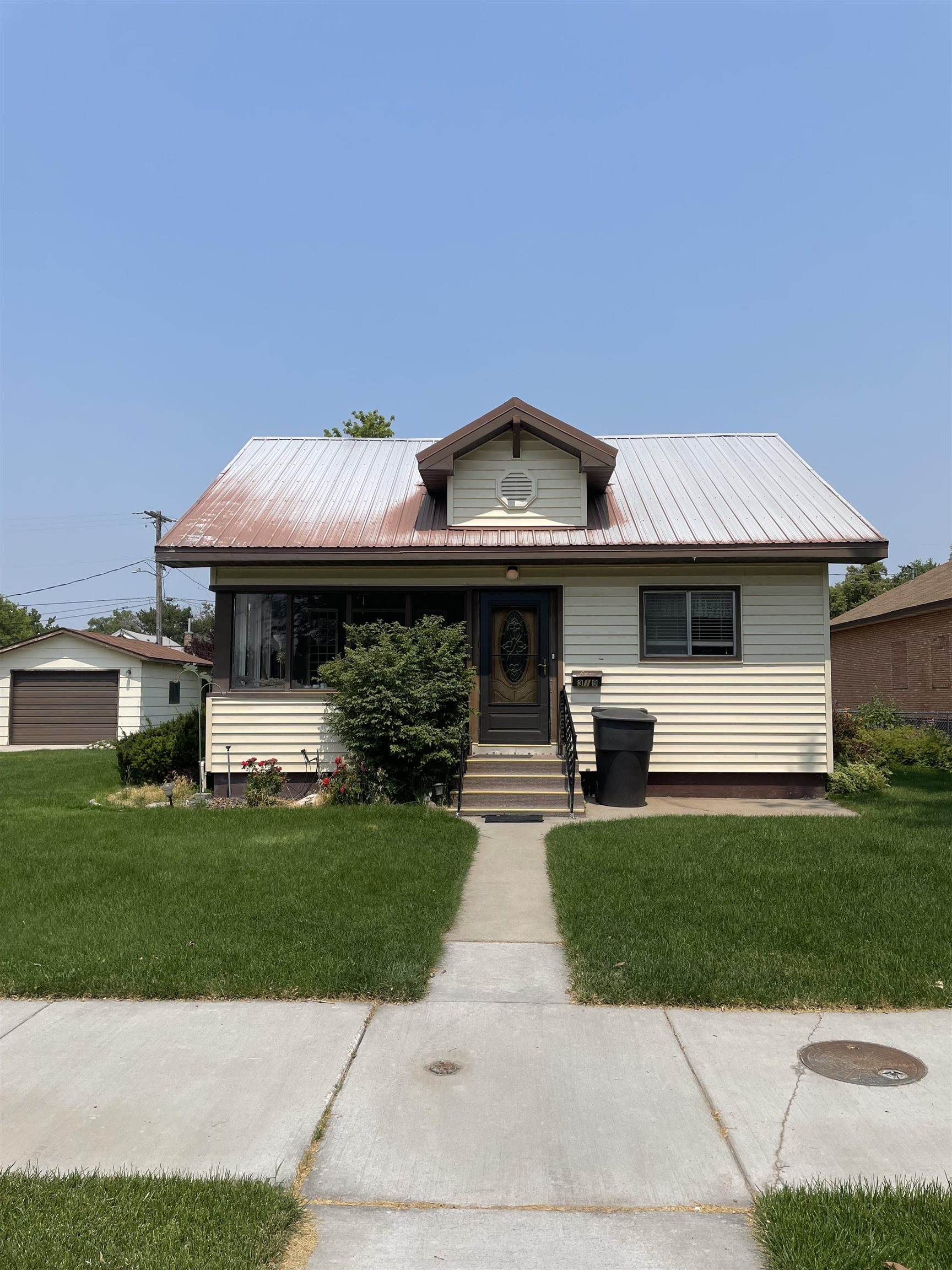 319 Harrison Street, American Falls, Idaho image 1