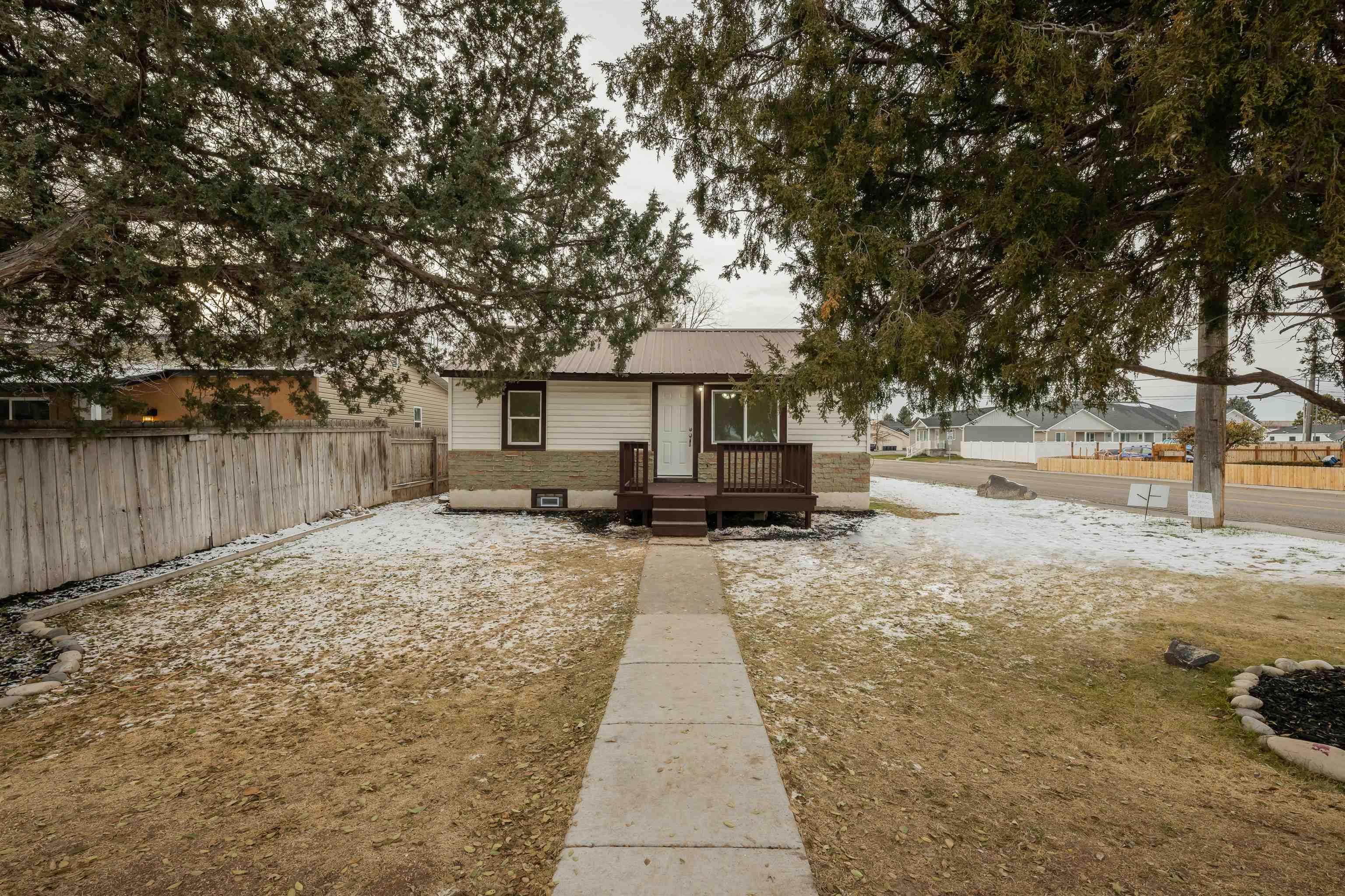 1499 Canyon Avenue, Idaho Falls, Idaho image 1