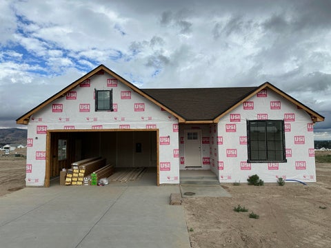 Photo of 824 Barnwood Rd, Pocatello, ID 83201 (MLS # 582949)