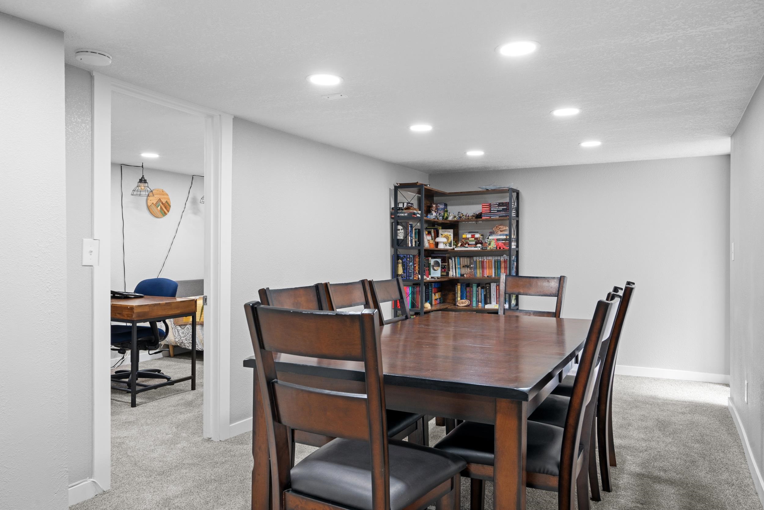 605 N 10th Ave, Pocatello, Idaho image 38